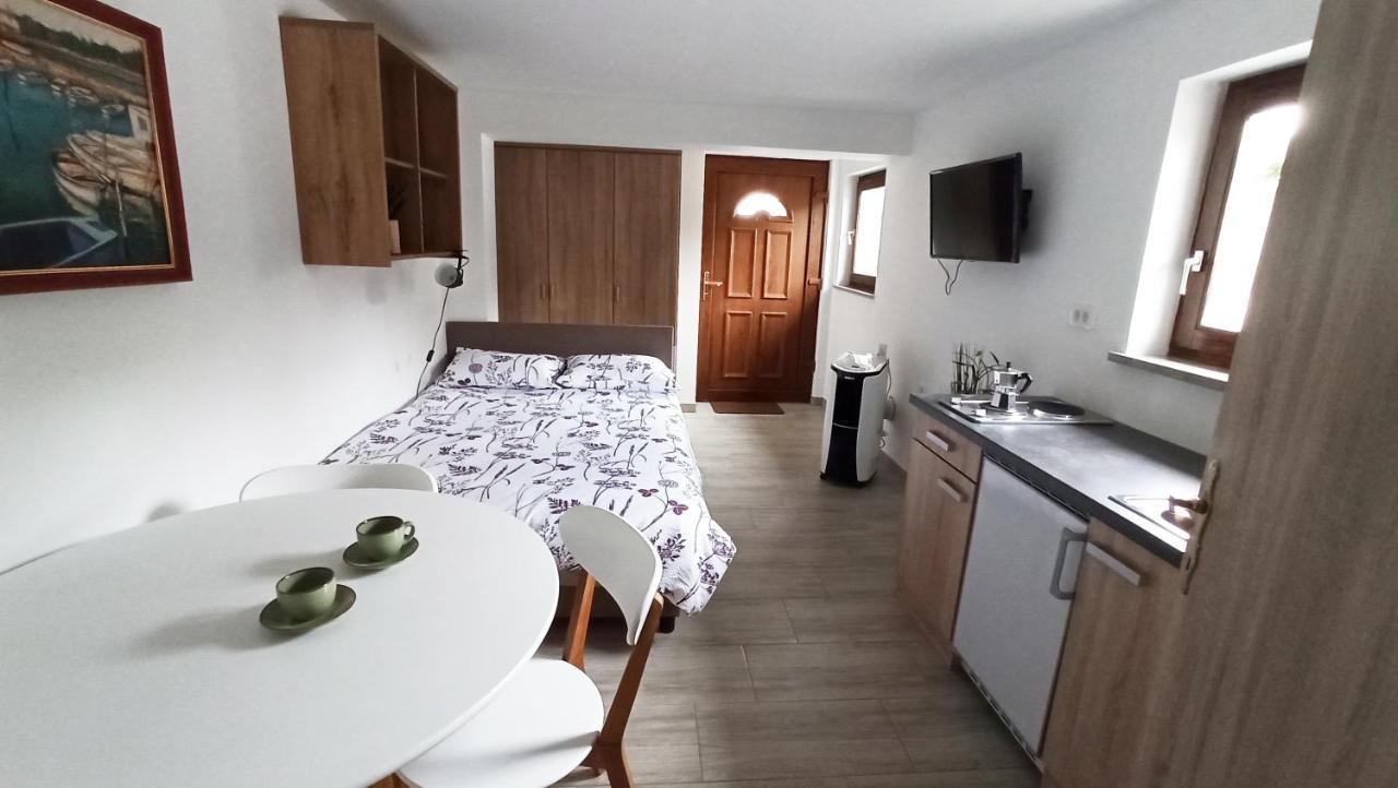 Apartma Montemoro Apartment Ankaran Luaran gambar